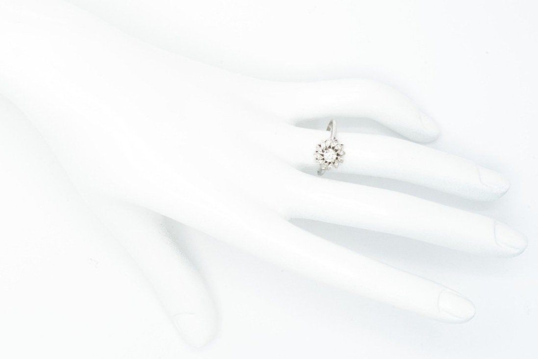 (H)White Gold Round Brilliant Cut Multi Diamond Ring