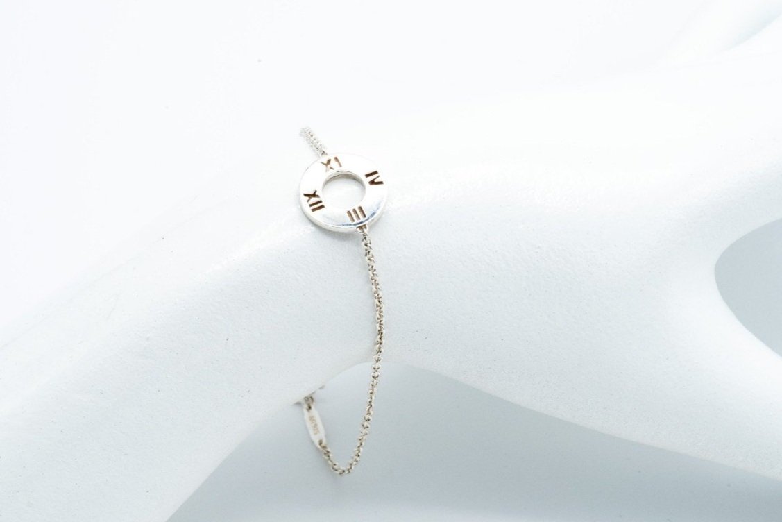 VDE-358 Sterling Silver Tiffany Co Atlas Bracelet — Fleetwood