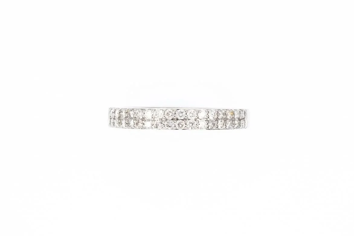 (T)White Gold Round Brilliant Cut Diamond Band