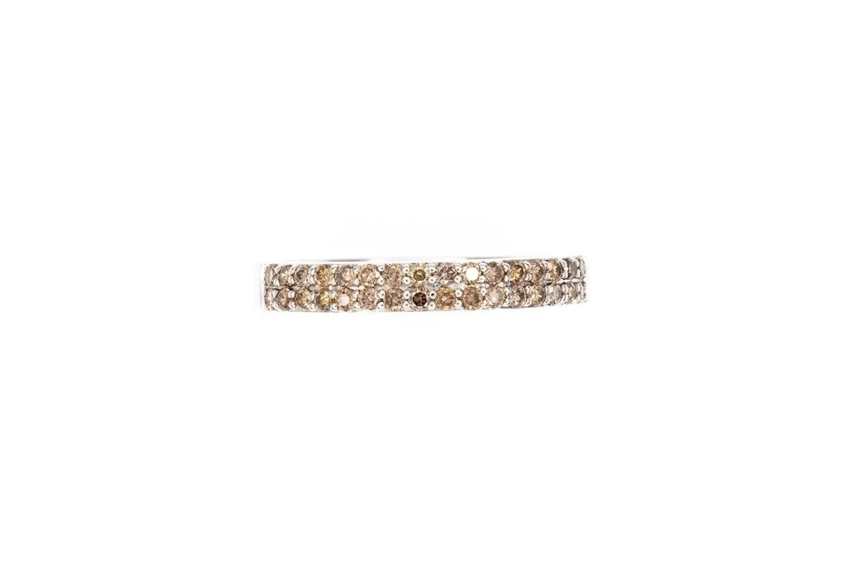 (T)White Gold Round Brilliant Cut Brown Diamond Band