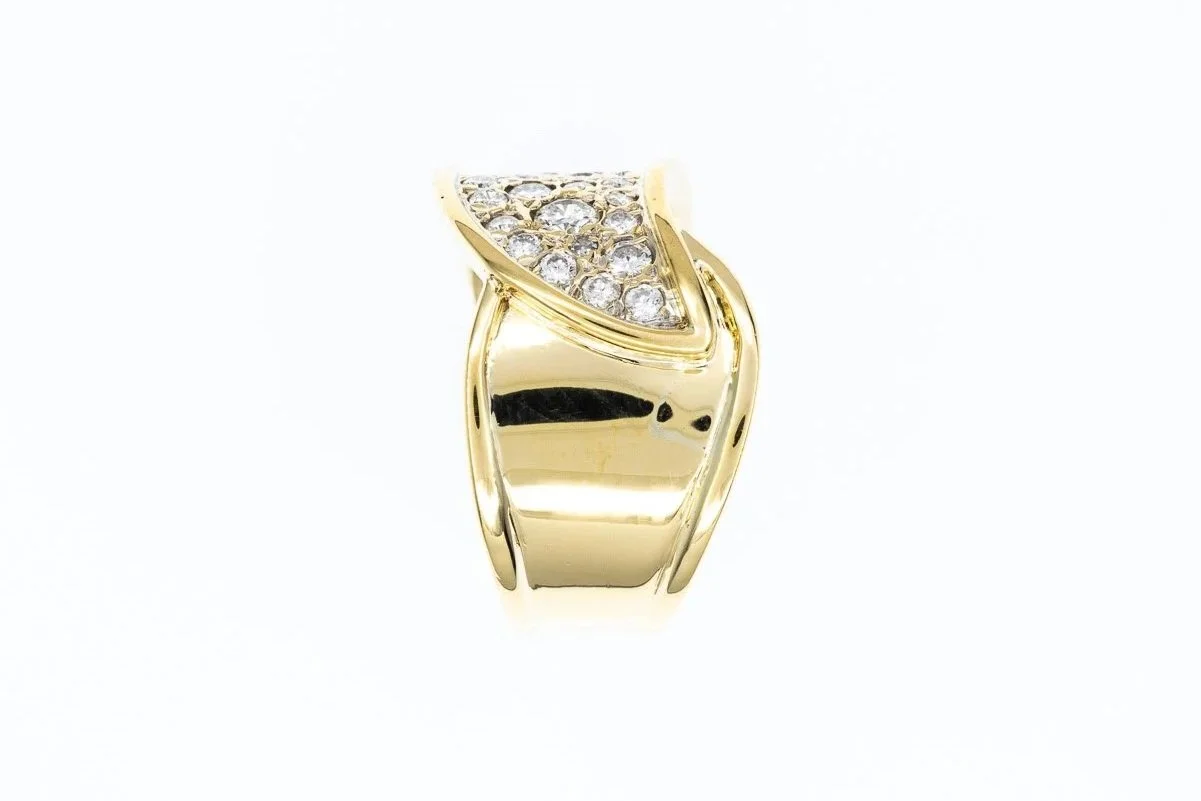 (S)Yellow Gold Round Brilliant Cut Diamond Band