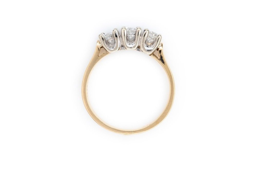 (F)Yellow Gold Round Brilliant Cut Three Stone Multi Diamond Ring