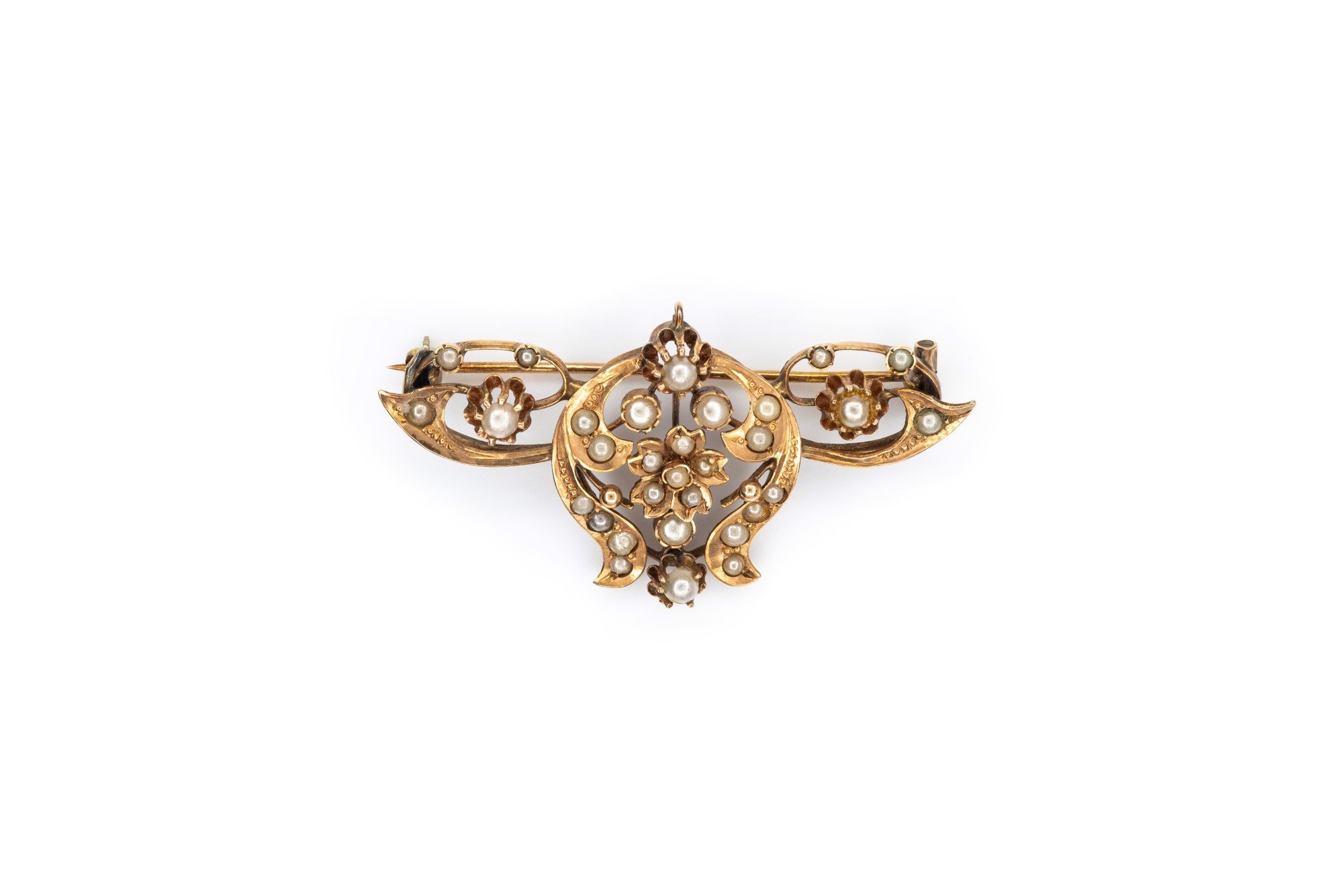 (T)Yellow Gold Seed Pearl Art Nouveau Brooch