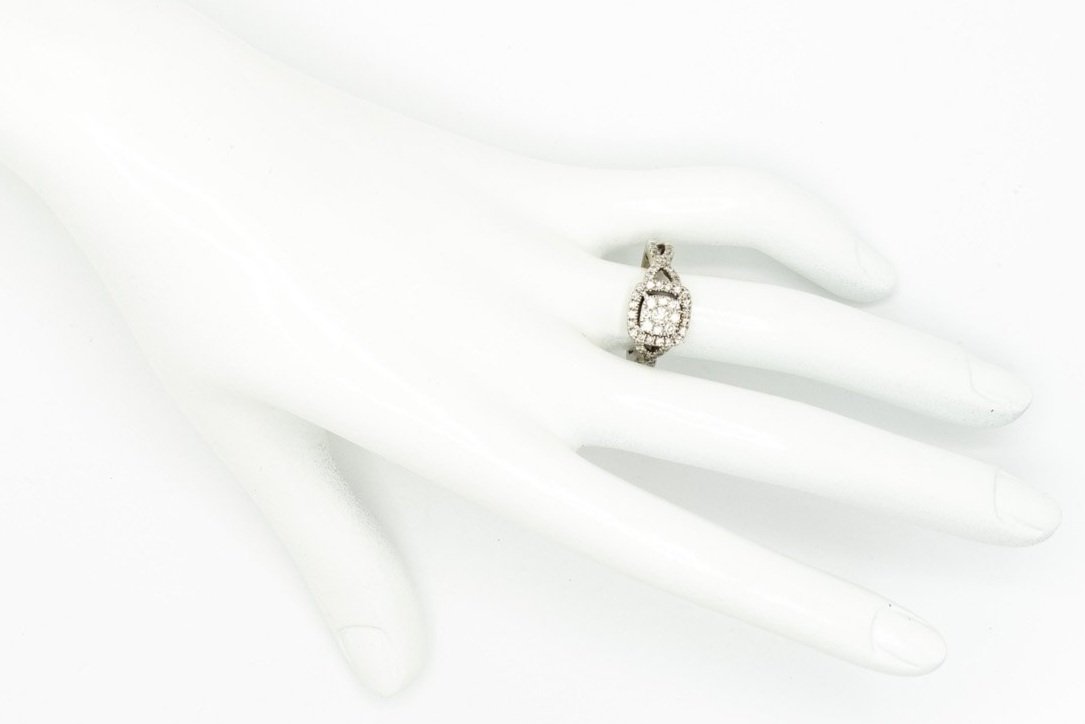 (H)White Gold Round Brilliant Cut Multi Diamond Ring