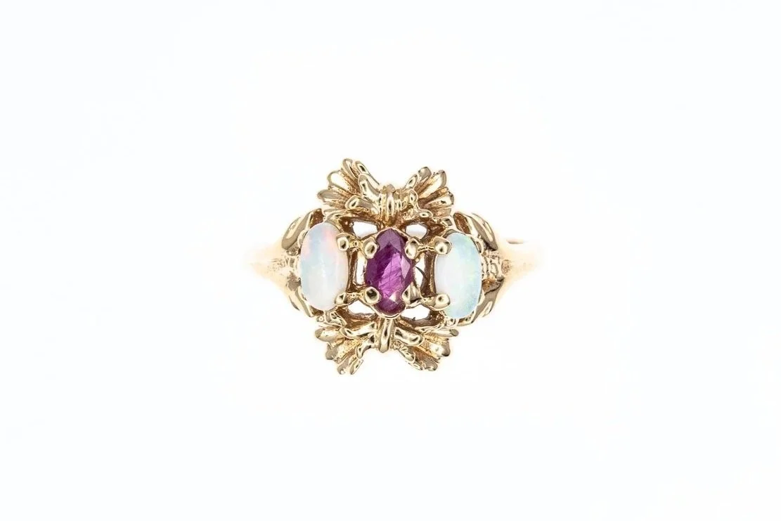 (T)Yellow Gold Pink Sapphire White Opal Cluster Gemstone Ring