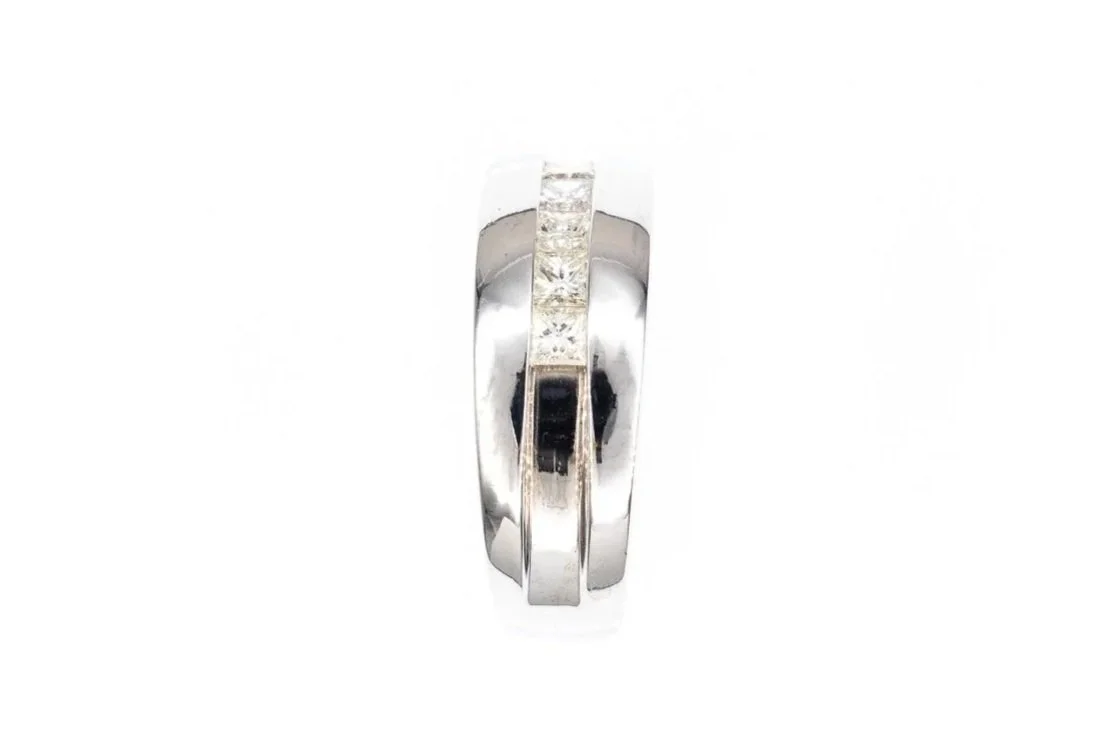 (S)White Gold Princess Cut Diamond Band