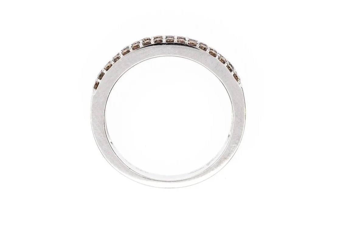 (F)White Gold Round Brilliant Cut Brown Diamond Band