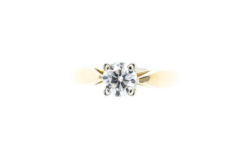 (T)Yellow Gold Solitaire Engagement Ring
