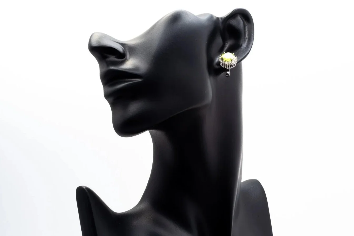 (F)White Gold Diamond Peridot Lever Clip Back Cluster Stud Earrings
