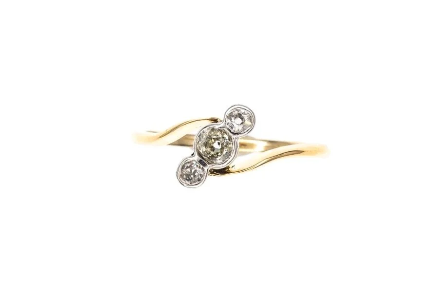 (T)Yellow White Gold Old Mine Cut Antique Three Stone Multi Diamond Ring
