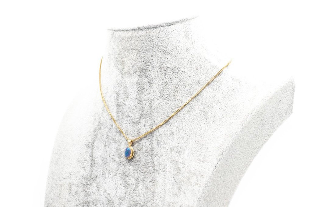 (S)Yellow Gold Solitaire Opal Doublet Drop Pendant