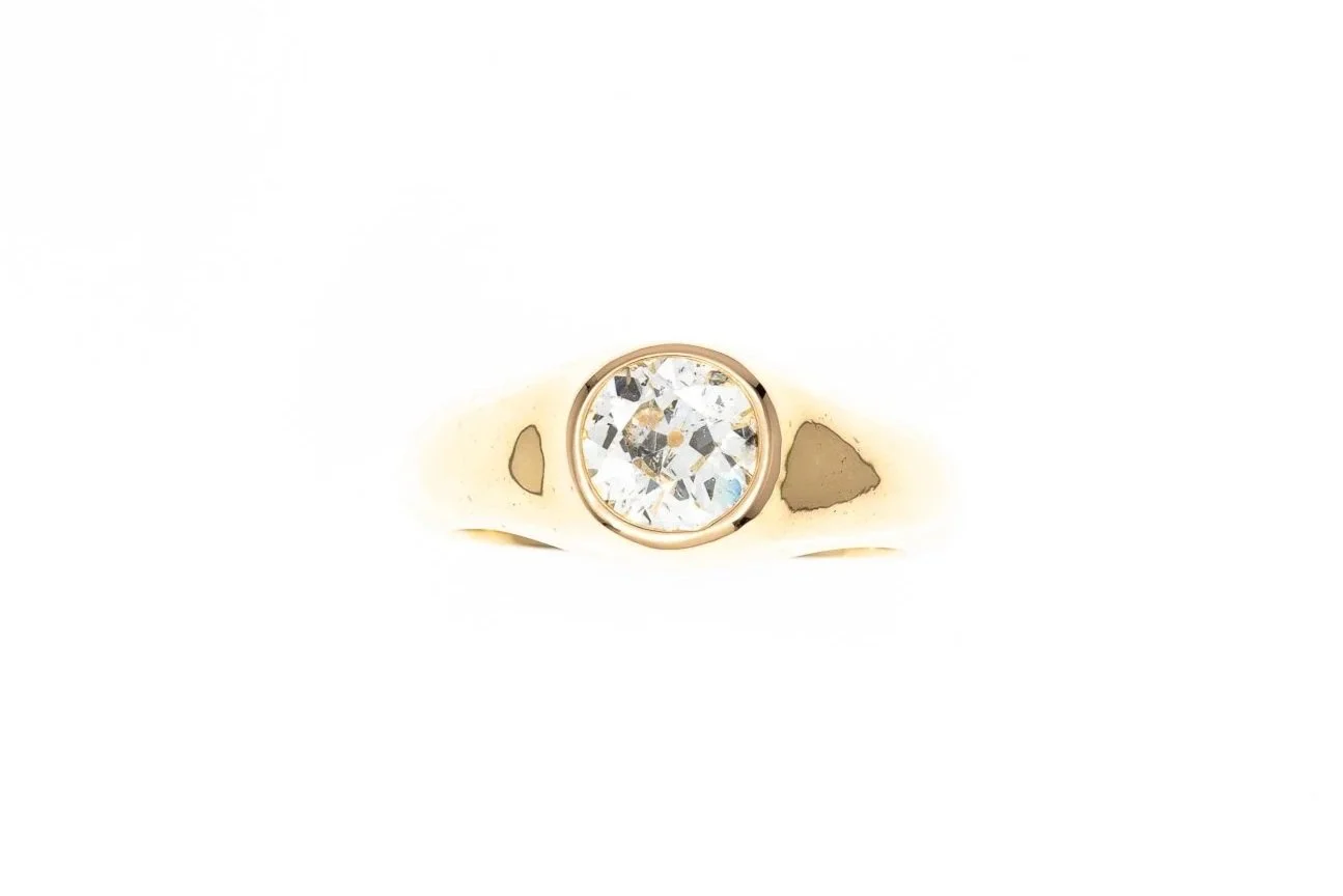(T)Yellow Gold Solitaire Old Mine Cut Diamond Band