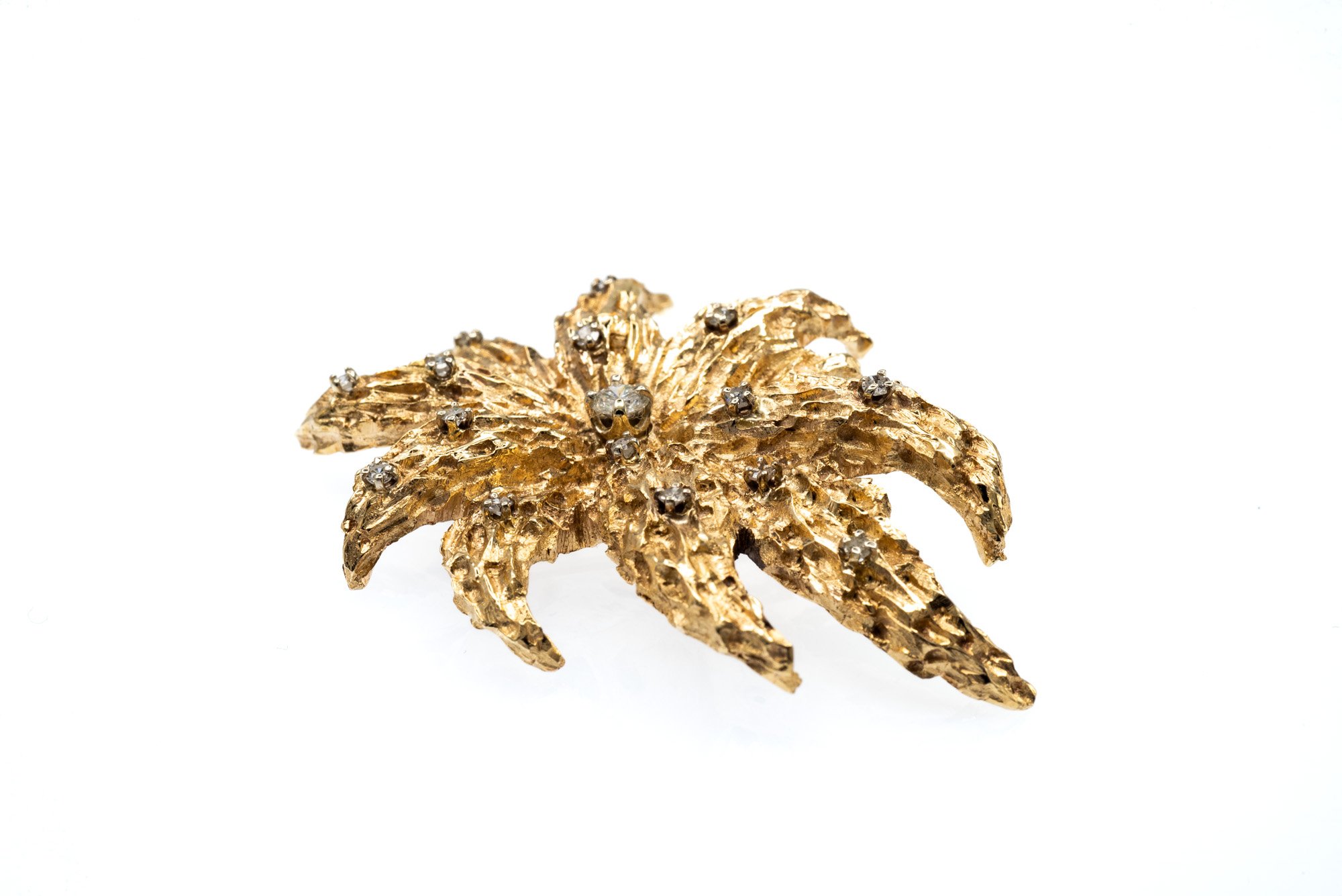 (F)Yellow Gold Diamond Organic Floral Carved Brooch