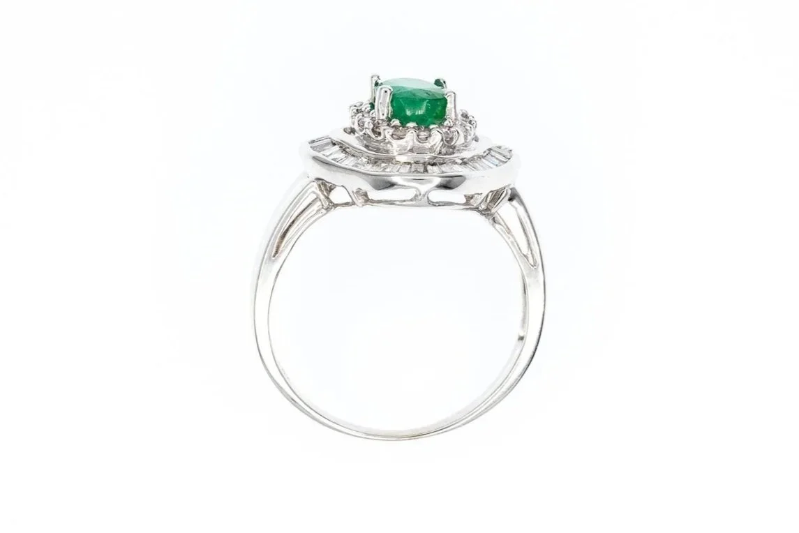 (F)White Gold Baguette Diamond Emerald Cluster Gemstone Ring