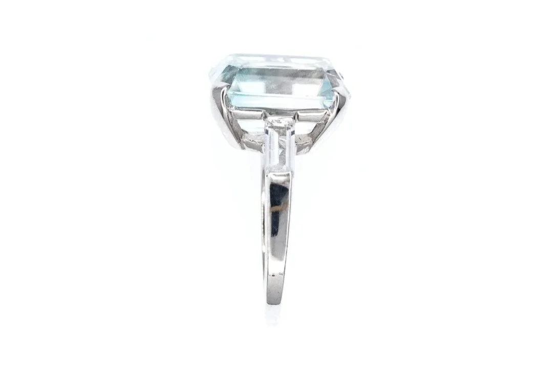 (S)White Gold White Blue Zircon Three-Stone Gemstone Ring