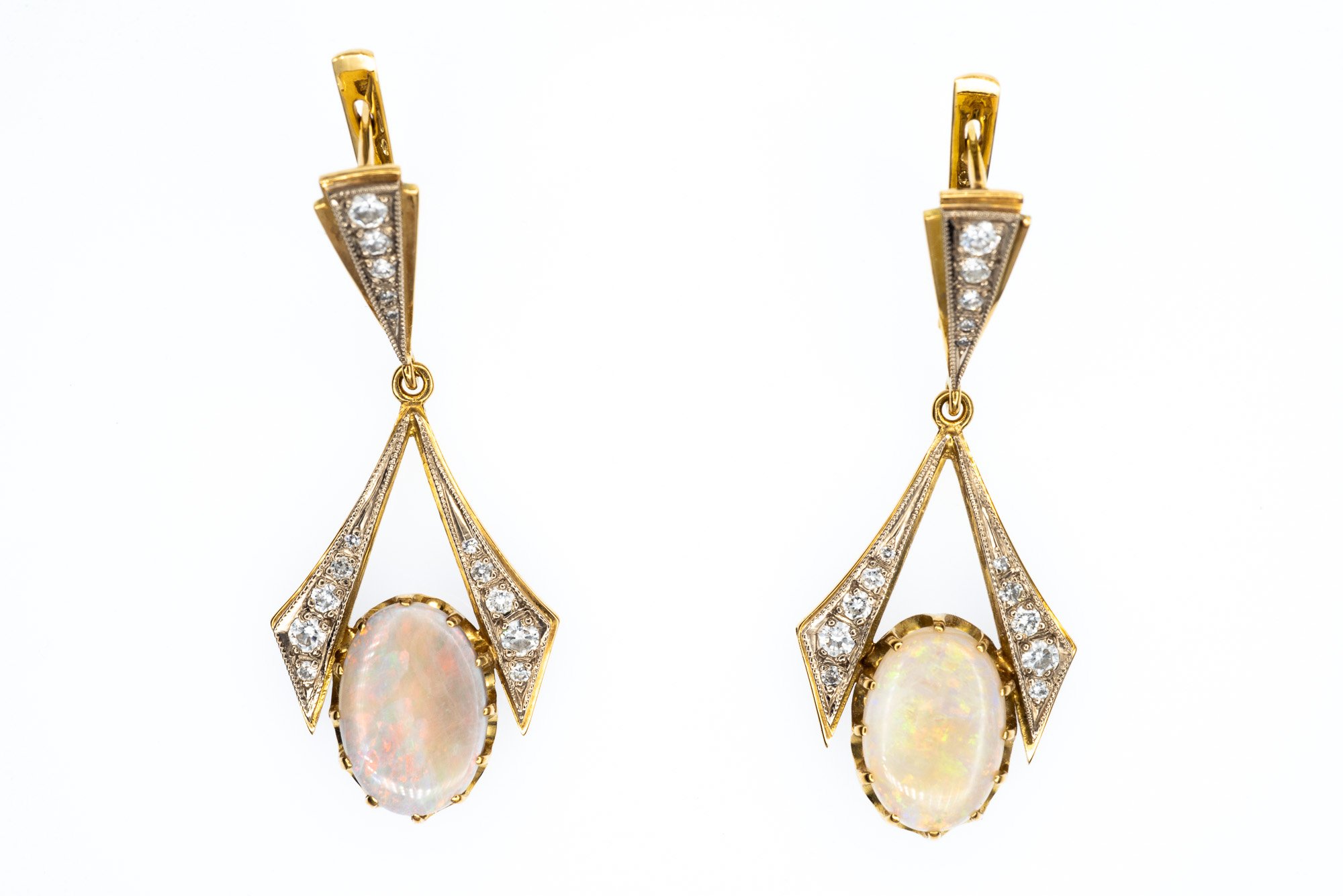 (T)White Yellow Gold White Opal Diamond Drop Dangle Stud Earrings