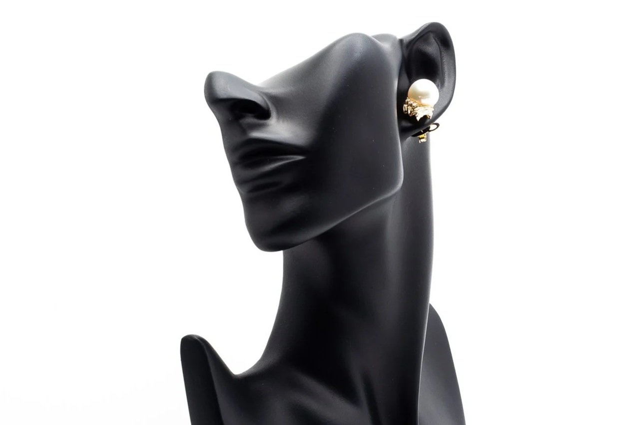 (F)Yellow Gold Diamond South Sea Cultured Pearl Stud Earrings