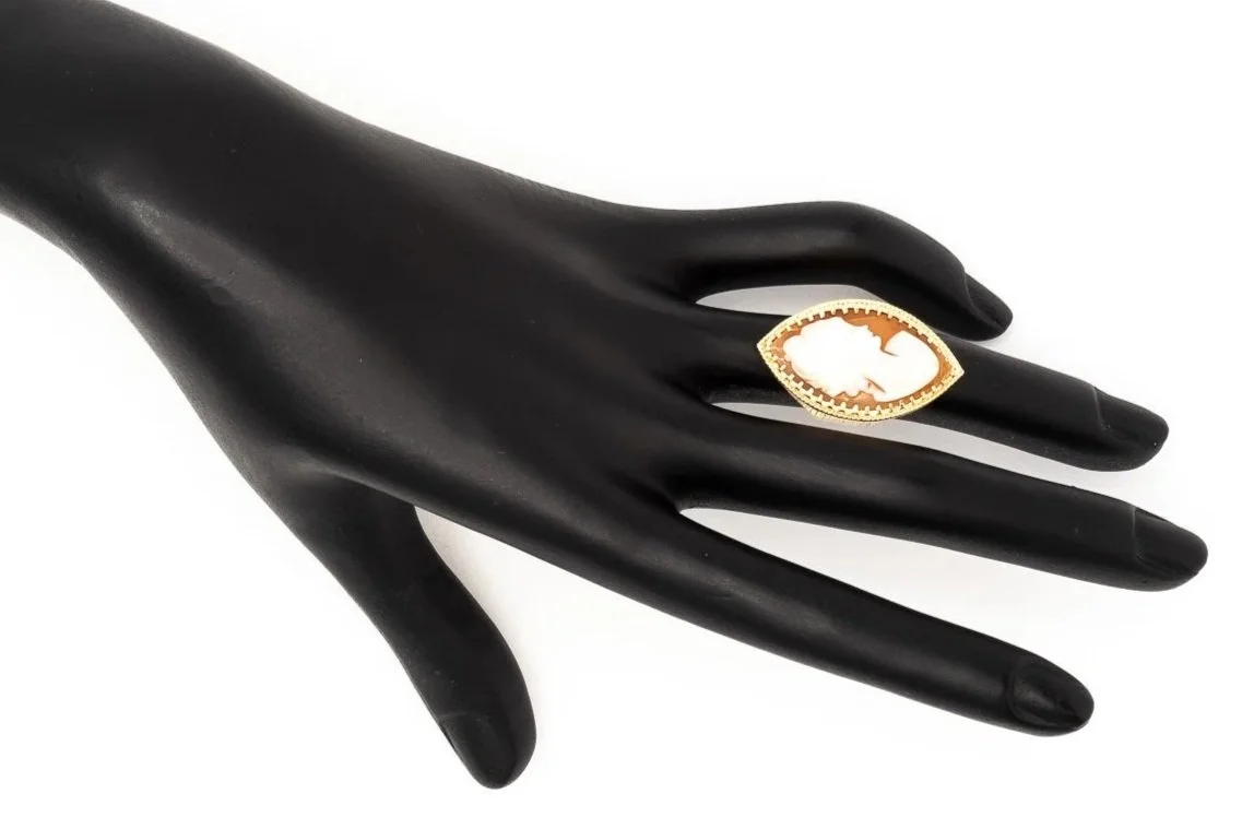 (H)Yellow Gold Solitaire Marquise Cameo Gemstone Ring
