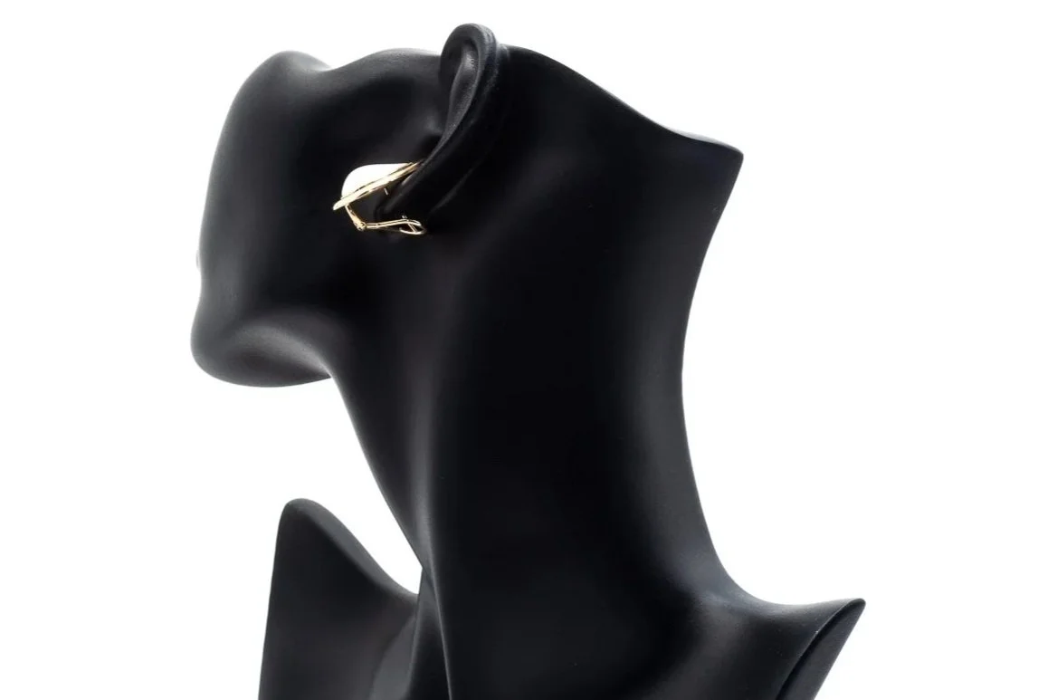 (B)Yellow Gold Solitaire Mabe Cultured Pearl Stud Earrings