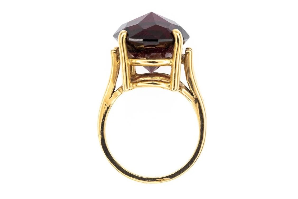 (F)Yellow Gold Solitaire Rhodolite Garnet Gemstone Ring