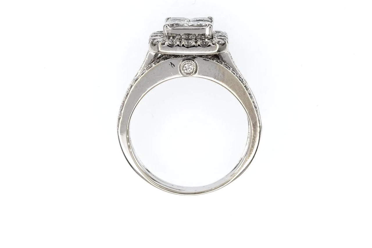 (F)White Gold Princess Cut Round Brilliant Cut Multi Diamond Ring