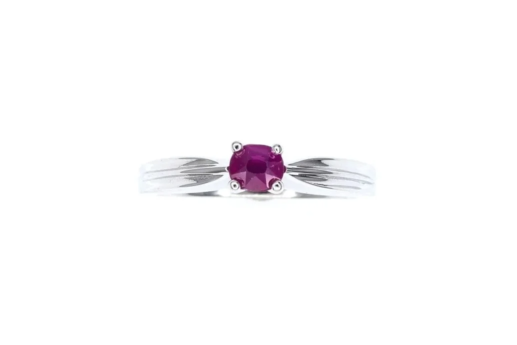 (T)White Gold Solitaire Untreated Pink Sapphire Gemstone Ring