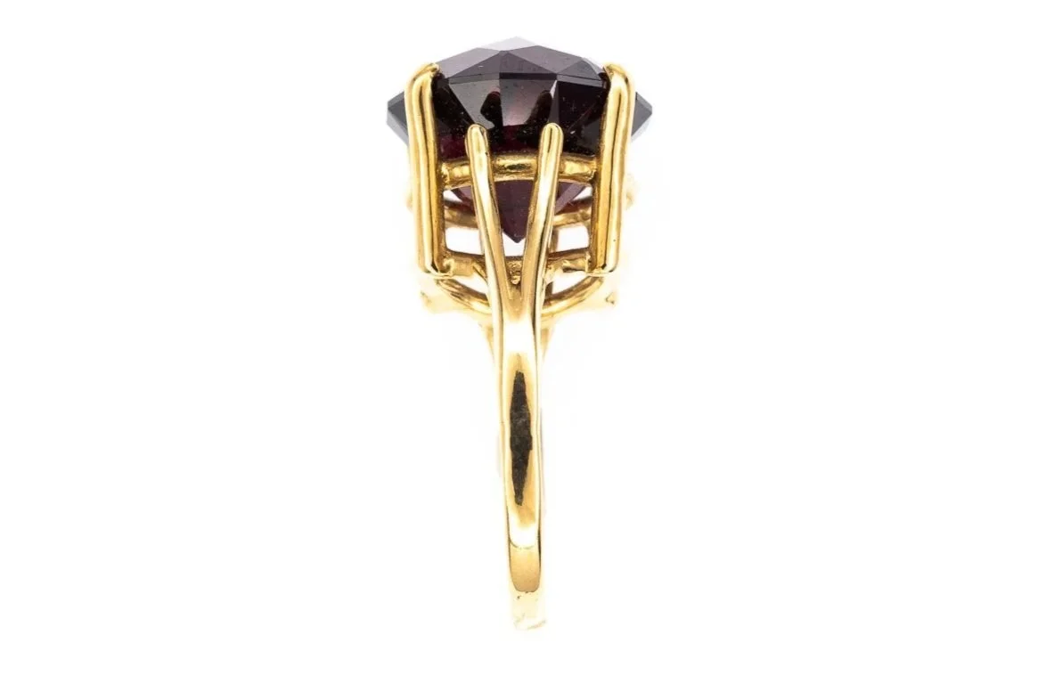 (S)Yellow Gold Solitaire Rhodolite Garnet Gemstone Ring