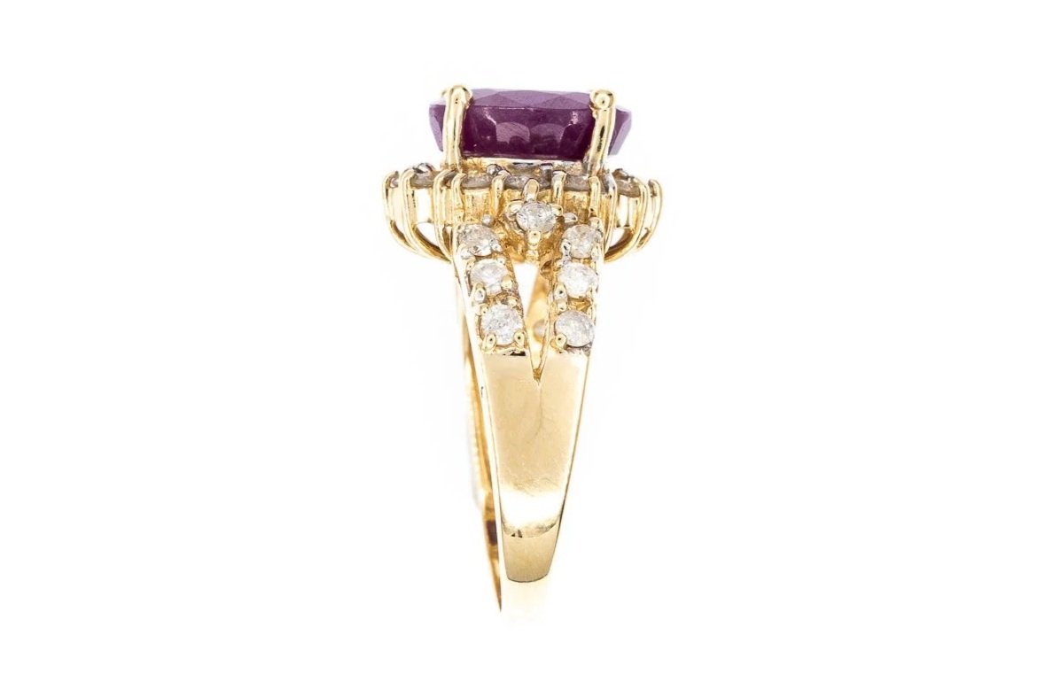 (S)Yellow Gold Round Brilliant Cut Diamond Ruby Cluster Gemstone Ring