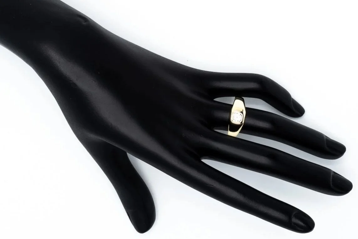 (H)Solitaire Yellow Gold Round Brilliant Cut Diamond Men's Band