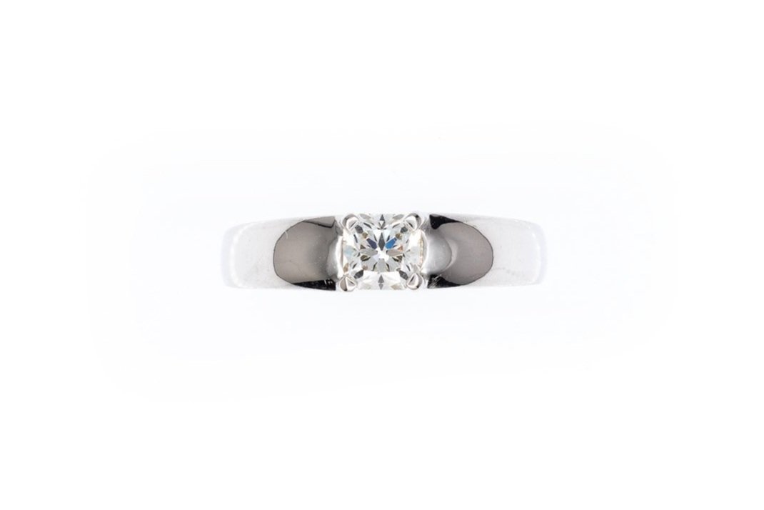 (T)White Gold Solitaire Canadian Diamond Engagement Ring