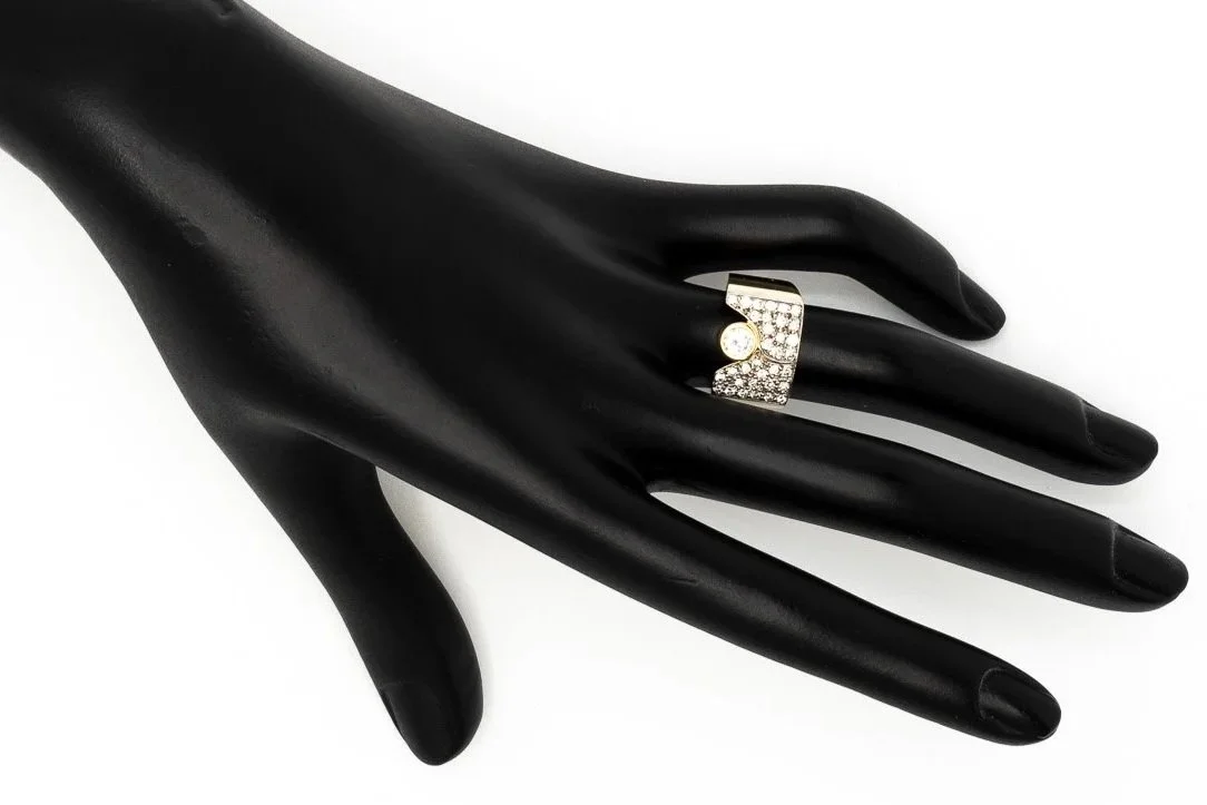 (H)White Yellow Gold Round Brilliant Cut Multi Diamond Ring