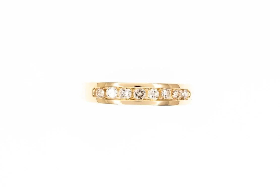 (T)White Gold Round Brilliant Cut Diamond Band
