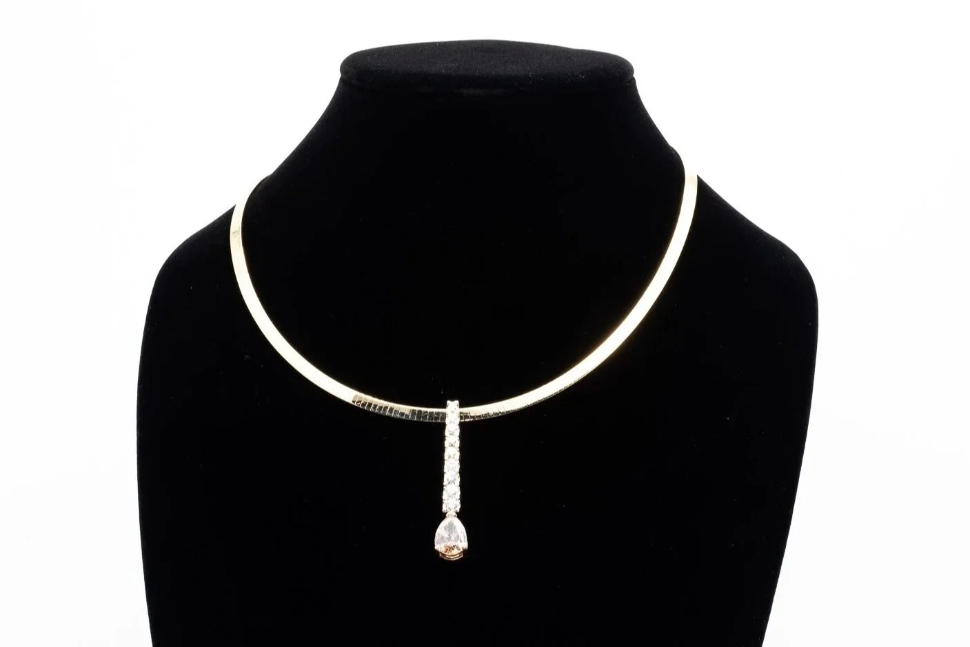 (F)White Rose Yellow Gold Pear Modified Brilliant Cut Diamond Drop Slider Pendant