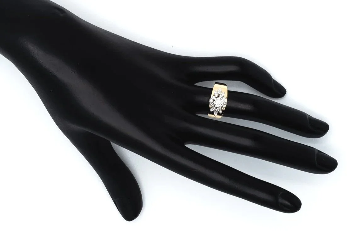 (H)Yellow Gold Multi Diamond Cluster Ring