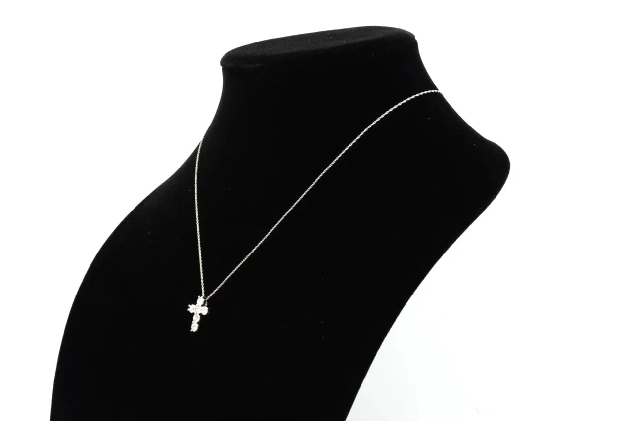 (S)White Gold Round Brilliant Cut Diamond Cross Slider Pendant