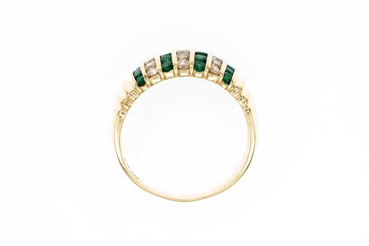 (F)Yellow Gold Round Brilliant Cut Diamond Emerald Gemstone Ring