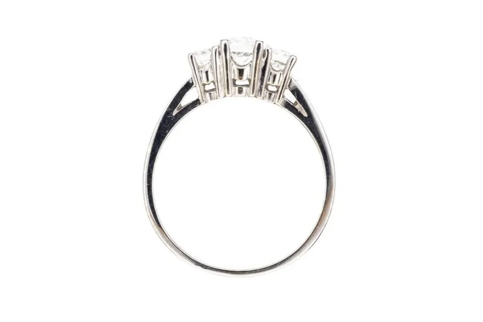 (F)White Gold Round Brilliant Cut Multi Diamond Ring