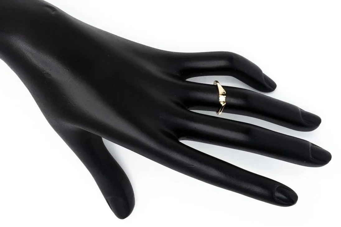 (H)Yellow Gold Solitaire Round Brilliant Cut Diamond Engagement Ring