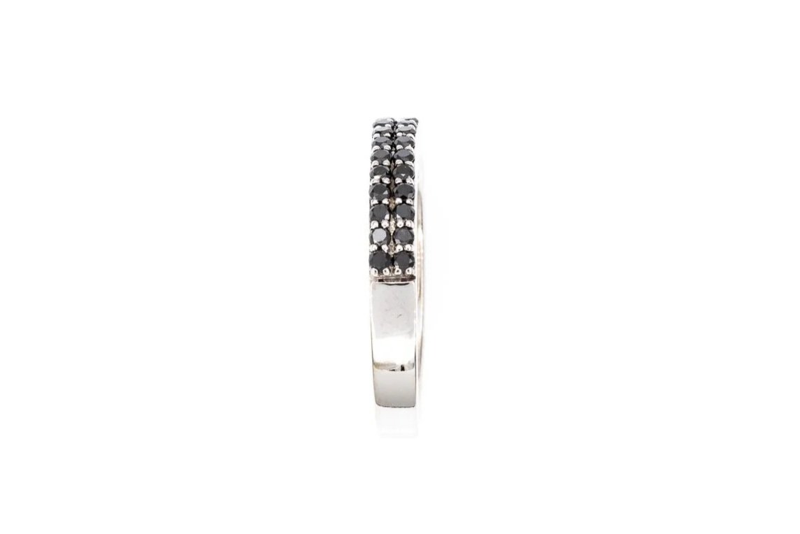(S)White Gold Round Brilliant Cut Black Diamond Band