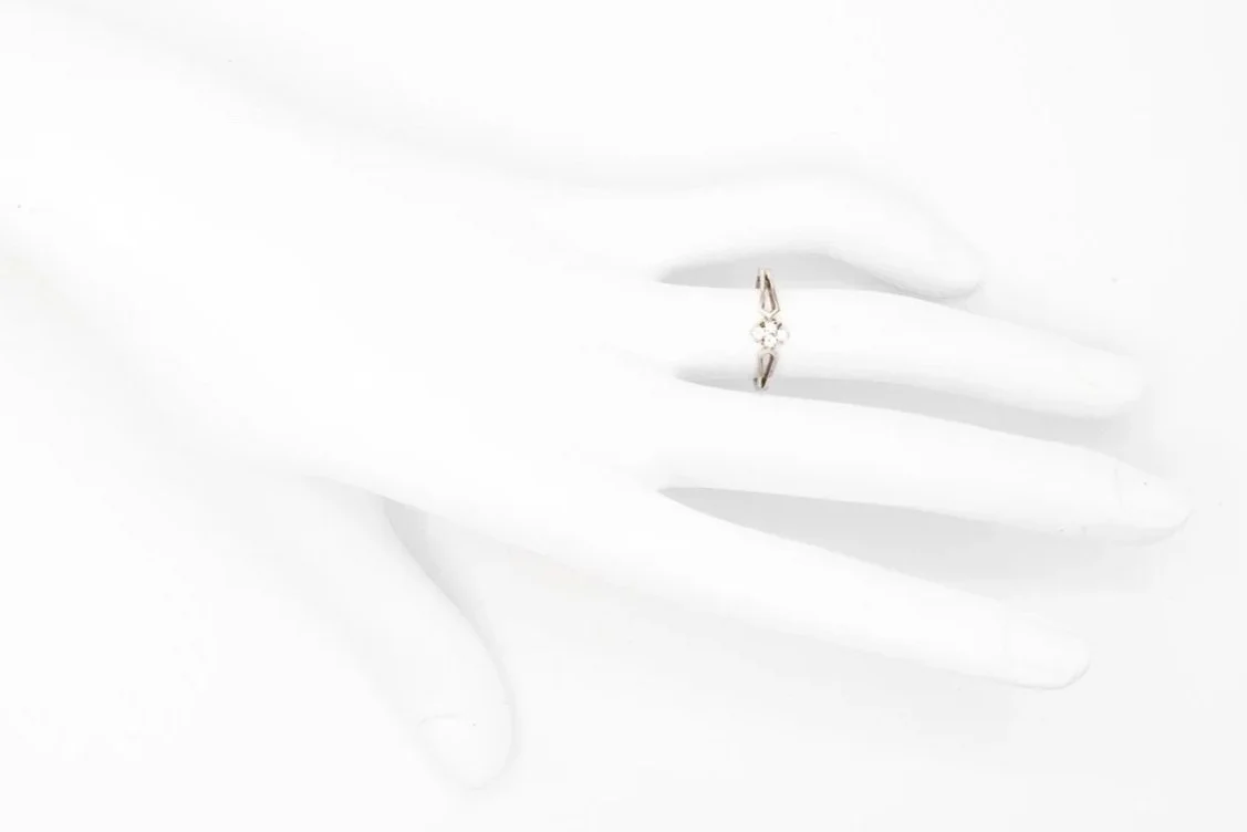 (H)White Gold Round Brilliant Cut Multi Diamond Ring