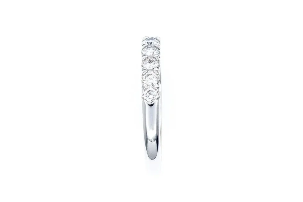 (S)White Gold Round Brilliant Cut Diamond Wedding Band