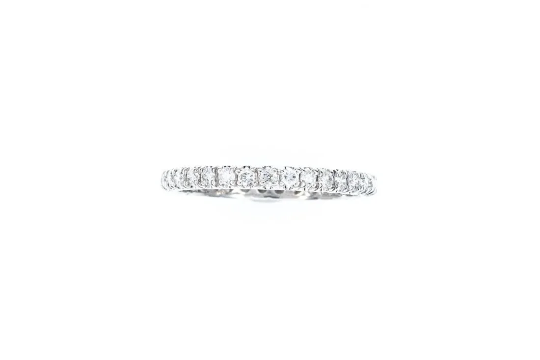 (T)White Gold Round Brilliant Cut Diamond Eternity Band
