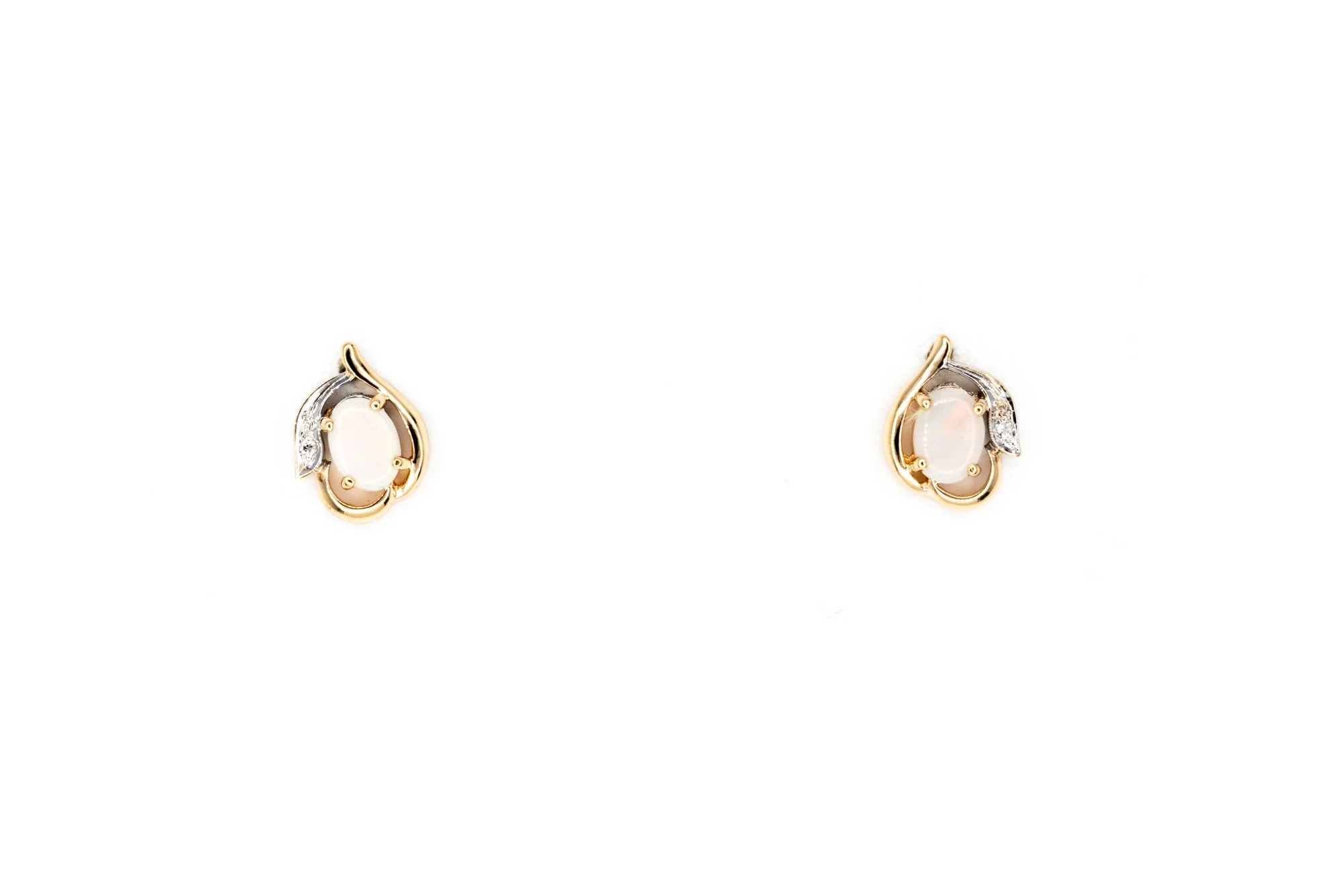 (T)White Yellow Gold Diamond White Opal Stud Earrings