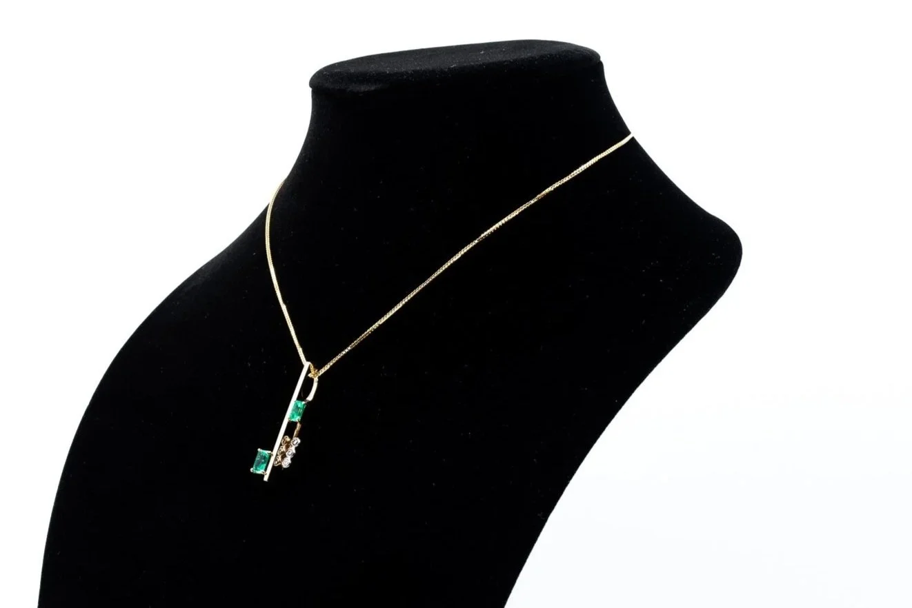 (S)White Yellow Gold Diamond Emerald Linear Drop Slider Pendant