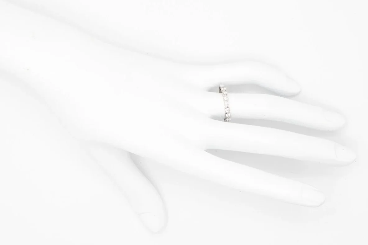 (H)White Gold Round Brilliant Cut Diamond Band