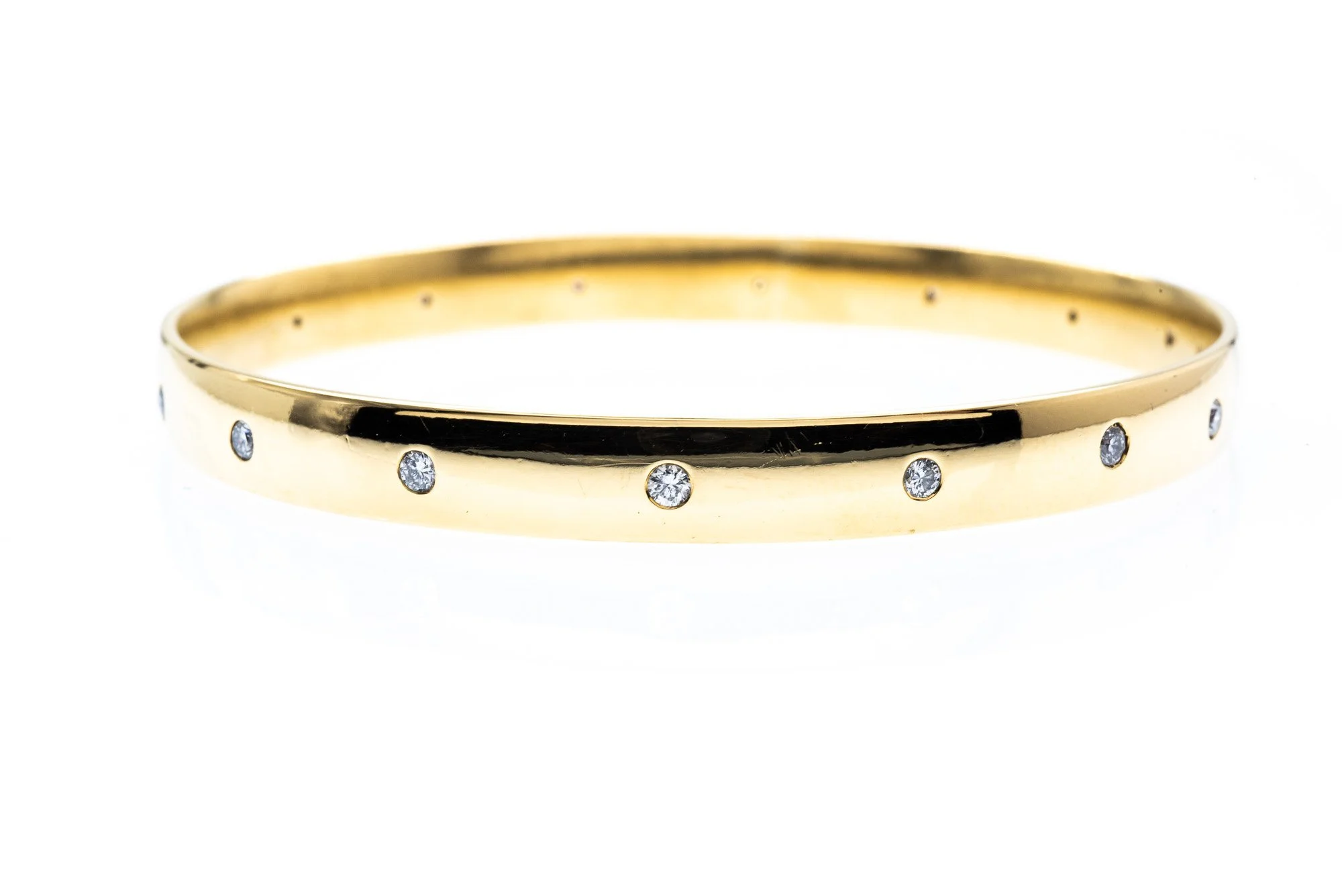 (F)Yellow Gold Round Brilliant Cut Diamond Low Dome Bangle Bracelet
