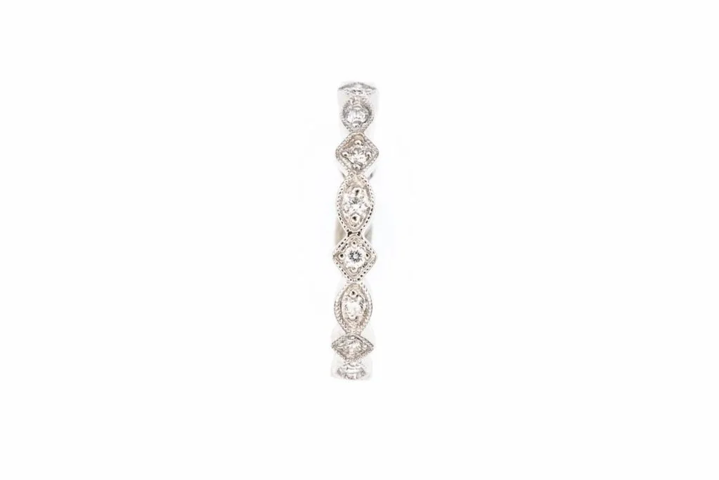 (S)White Gold Round Brilliant Cut Diamond Band
