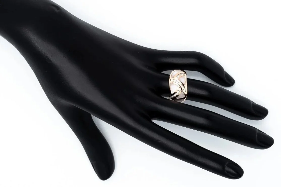 (H)Rose Gold Diamond Mother of Pearl Gemstone Ring