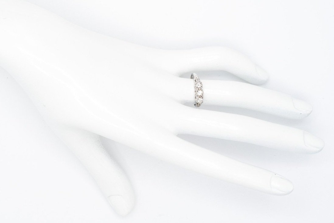 VRM-295+HAND.jpg