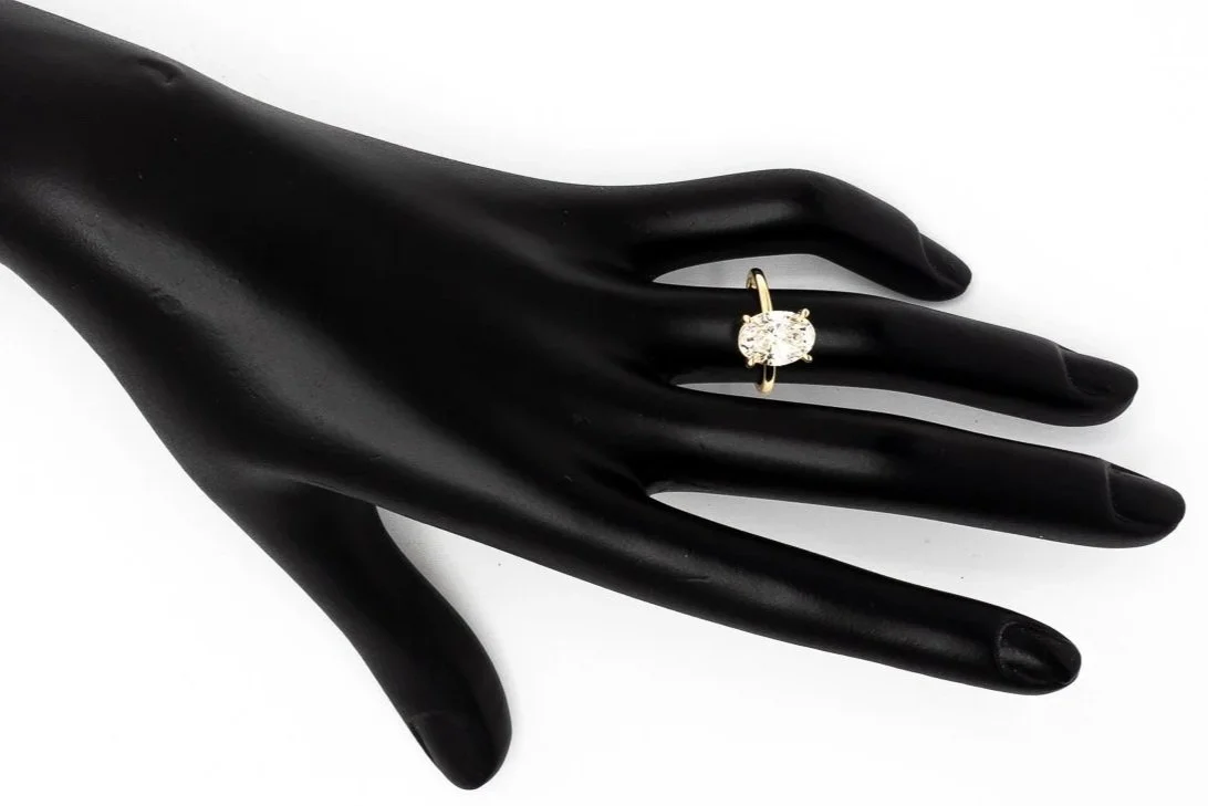 (H)Yellow Gold Solitaire Oval Brilliant Cut Lab Grown Diamond Engagement Ring